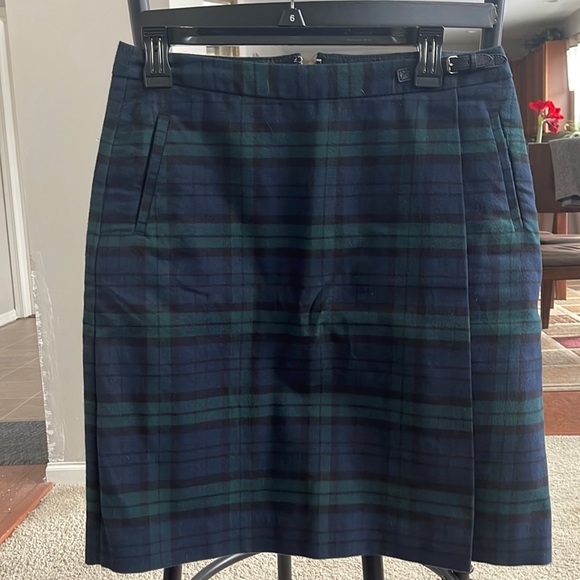L.L. Bean Dresses & Skirts - LL Bean wool skirt hunter green and navy plaid size 8